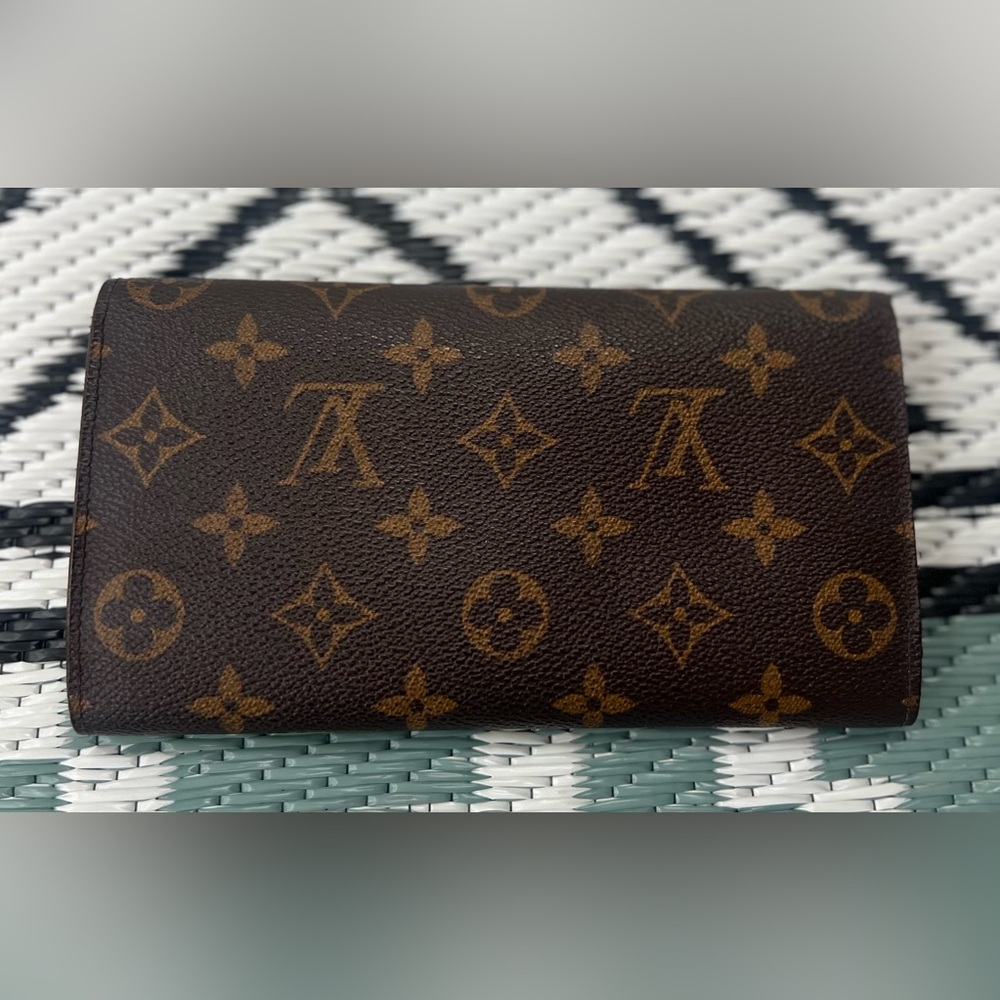 Louis Vuitton Brown Monogram Sarah Wallet Full Inclusion - Picture 4 of 9